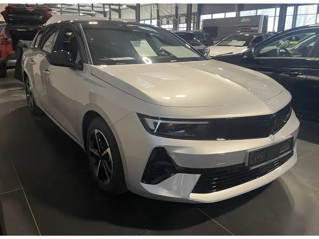 Opel Astra - Thumbnail 3