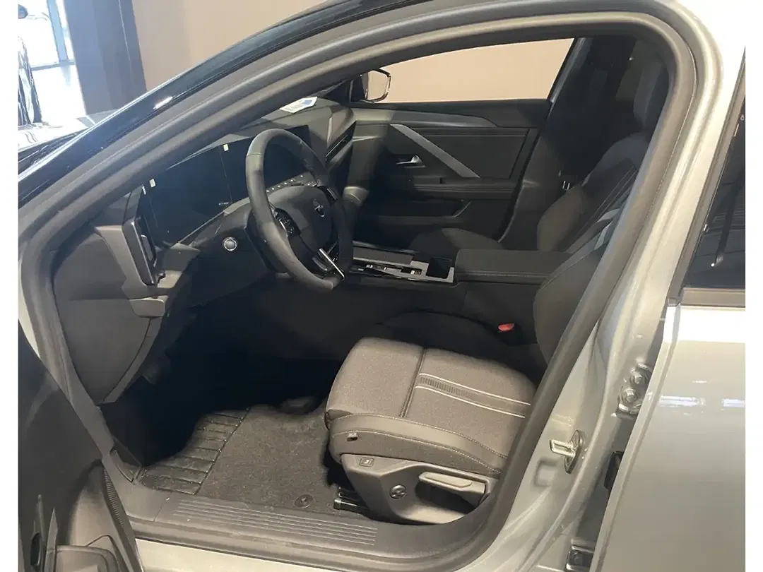 Opel Astra - Thumbnail 5