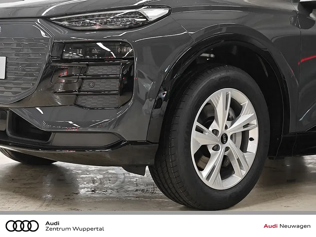 Audi Q6 e-tron - Thumbnail 6