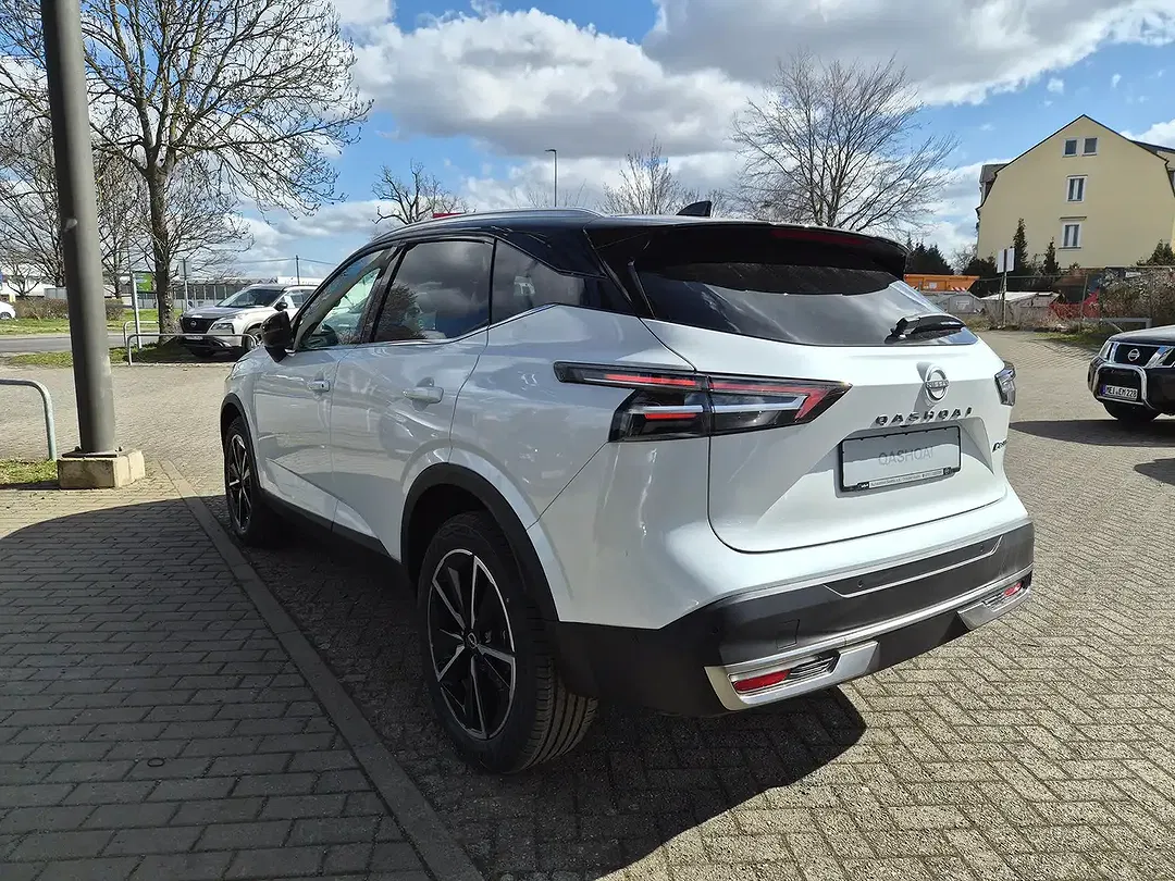 Nissan Qashqai - Thumbnail 6