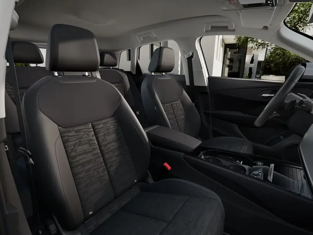 Audi Q3 - Thumbnail 4
