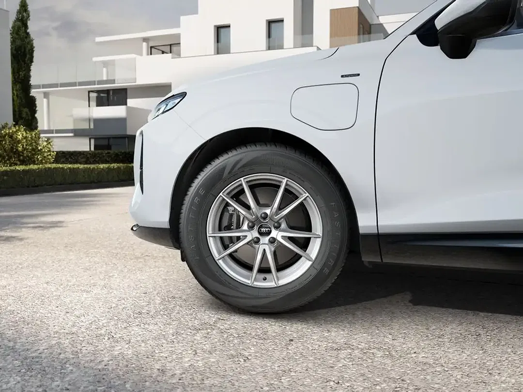 Audi Q3 - Thumbnail 6
