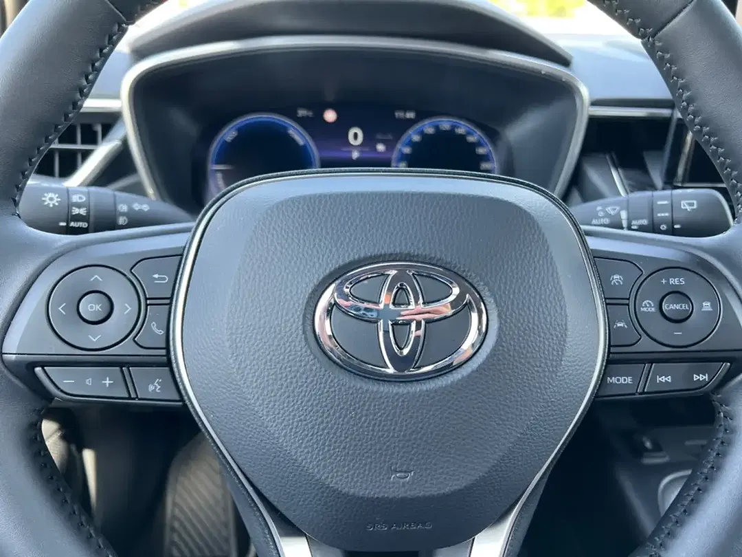 Toyota Corolla - Thumbnail 11