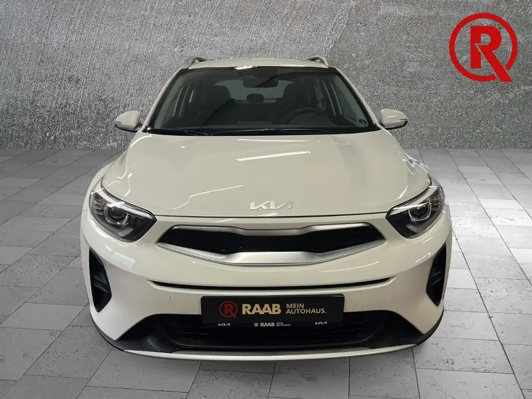 Kia Stonic - Thumbnail 2