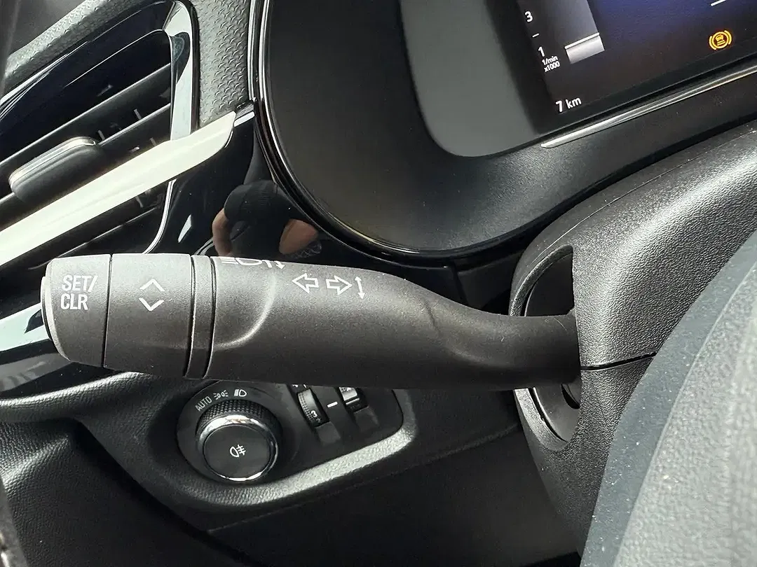 Opel Corsa - Thumbnail 9