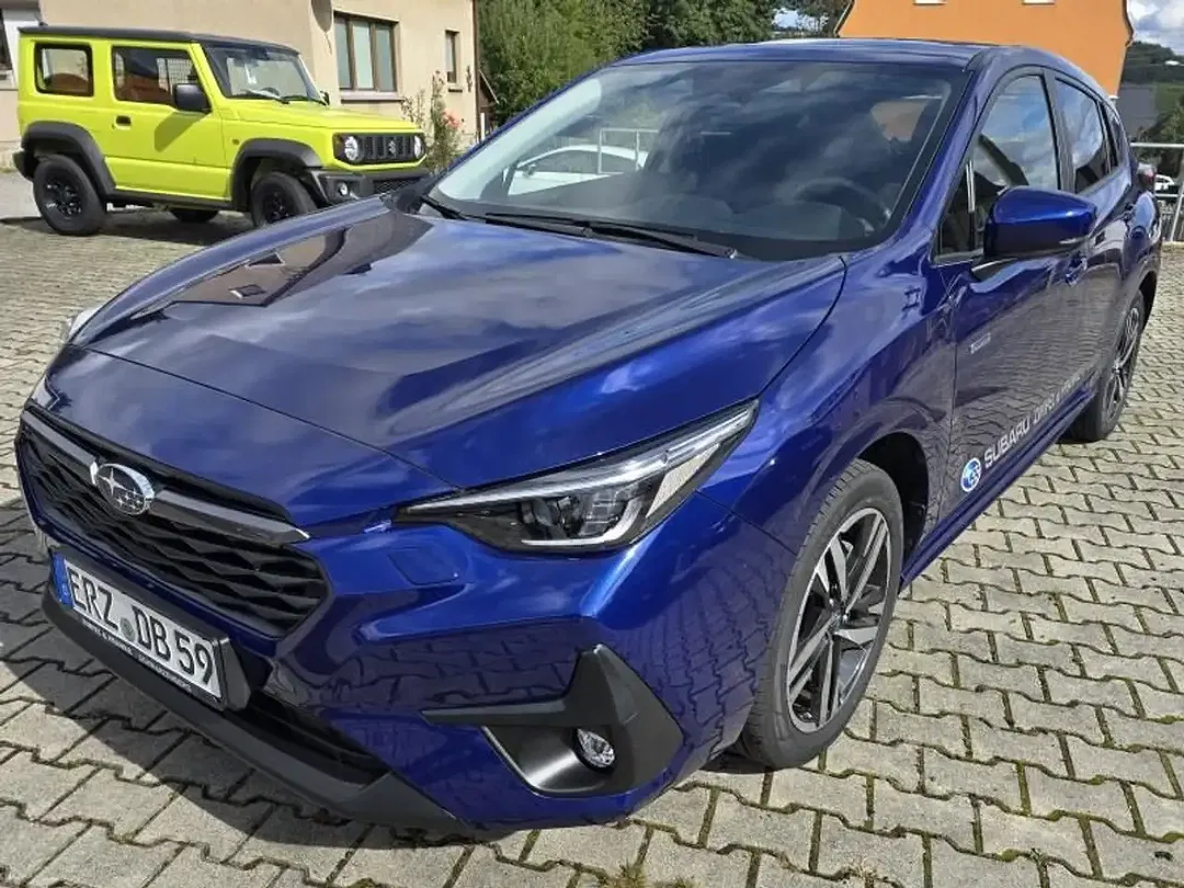 Subaru Impreza 2.0 e-Boxer Lineartronic Platinum