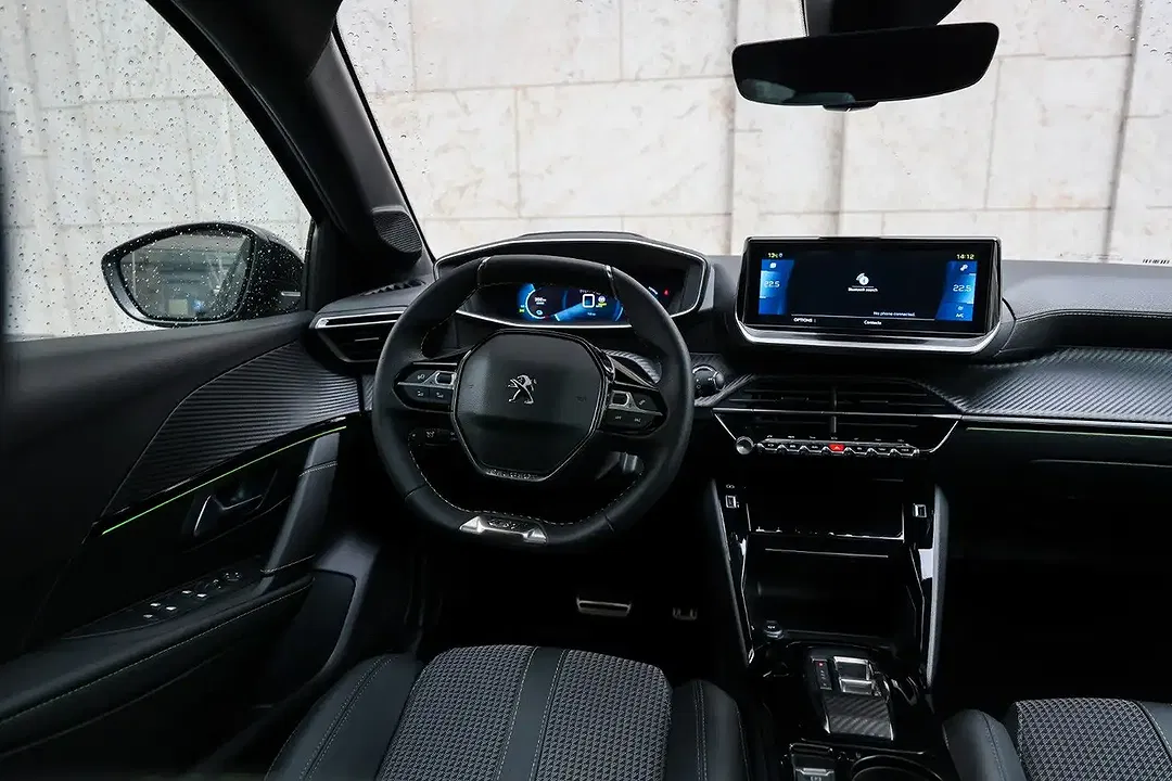 Peugeot e-208 - Thumbnail 12
