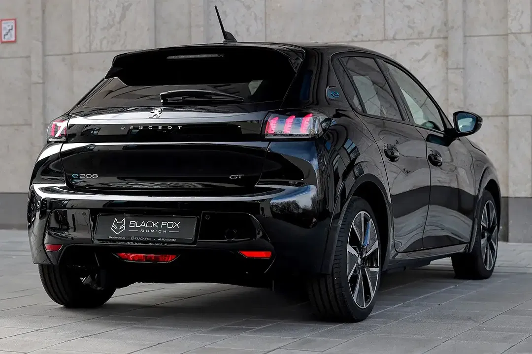 Peugeot e-208 - Thumbnail 6