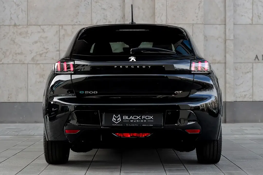 Peugeot e-208 - Thumbnail 7