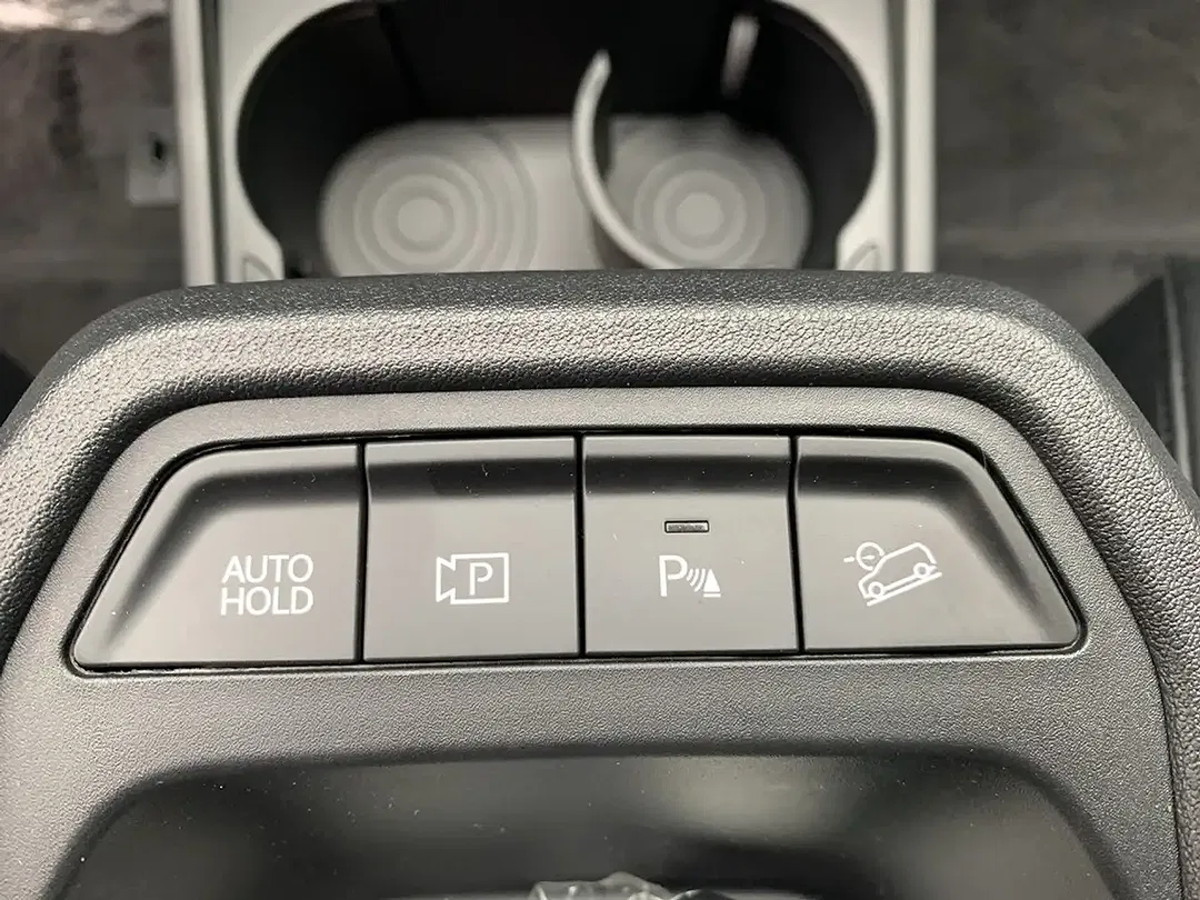 Kia EV4 - Thumbnail 13