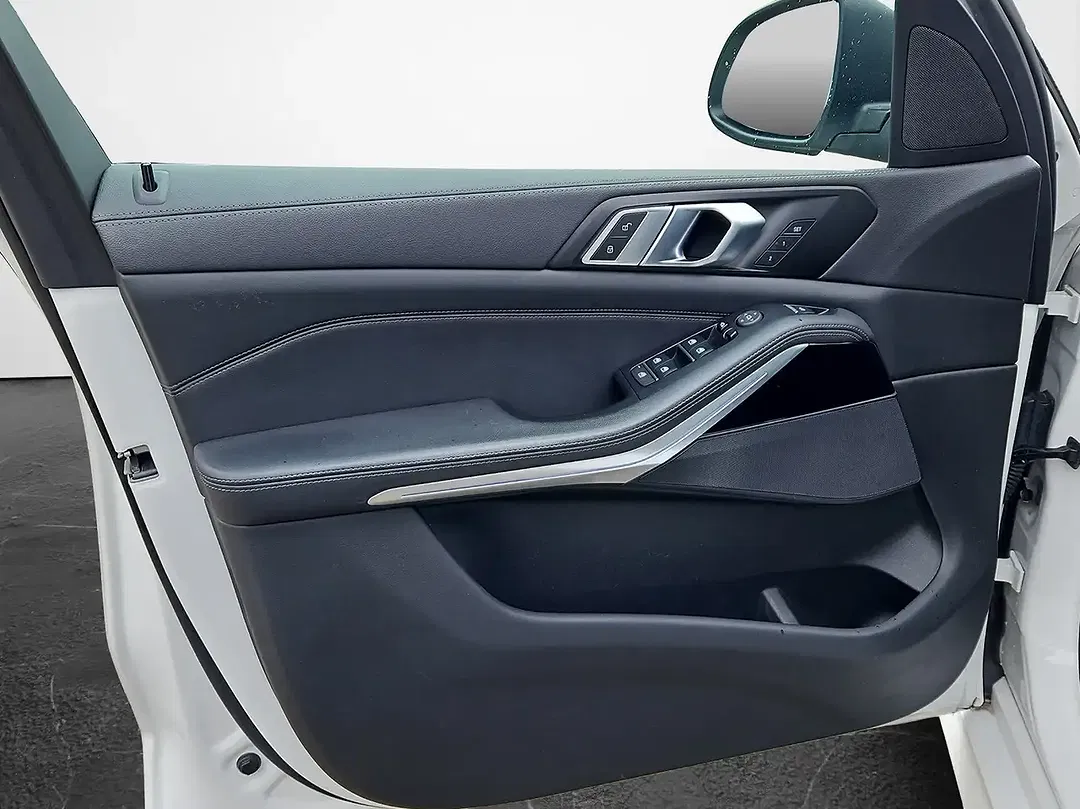 BMW X5 - Thumbnail 5
