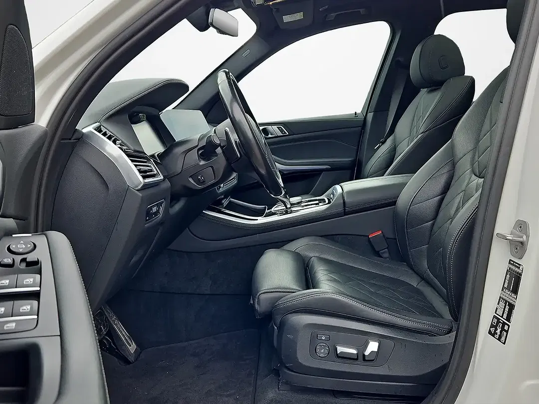 BMW X5 - Thumbnail 6