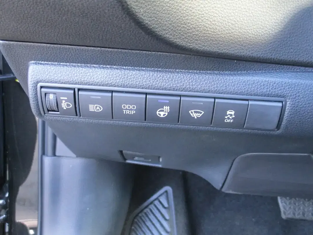 Suzuki Swace - Thumbnail 13