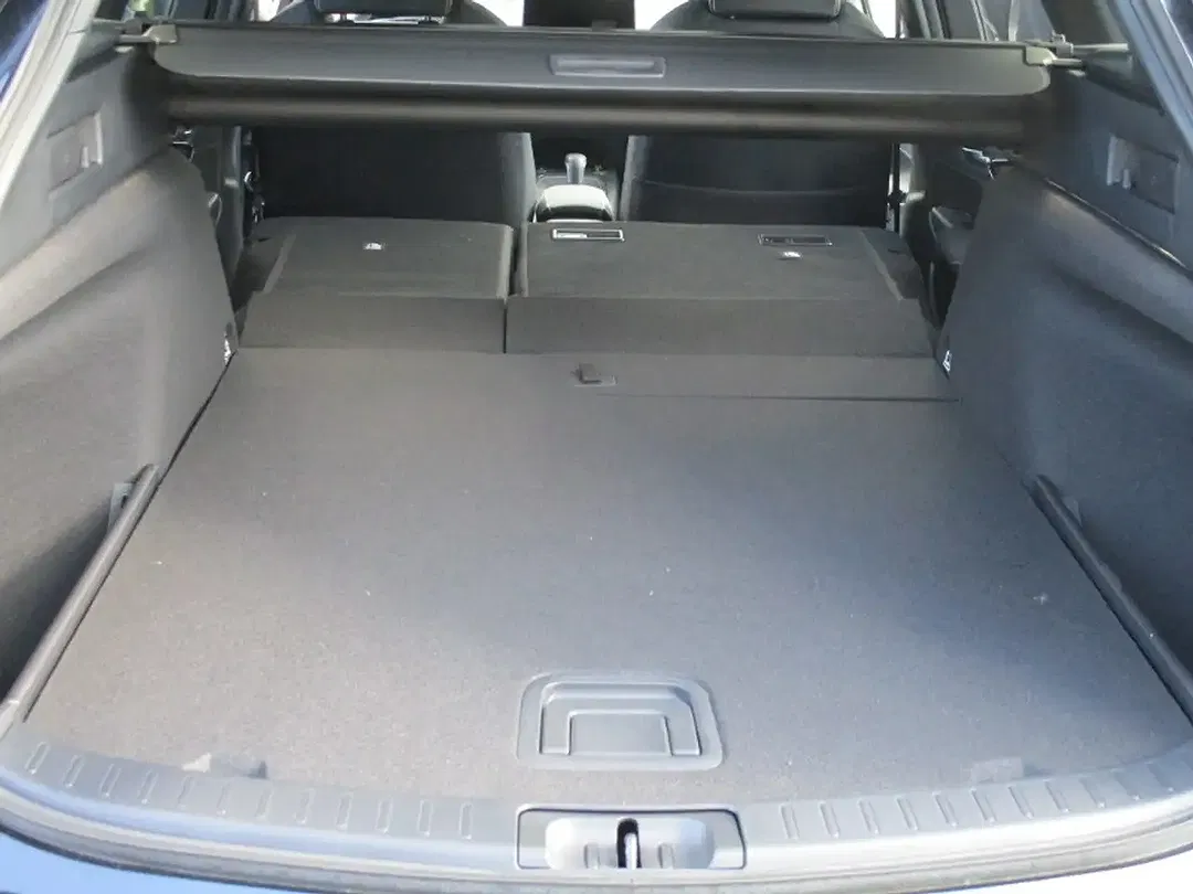 Suzuki Swace - Thumbnail 8