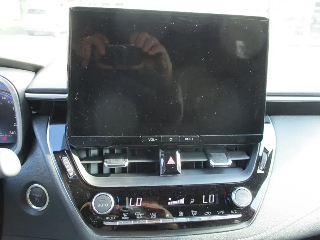 Suzuki Swace - Thumbnail 9