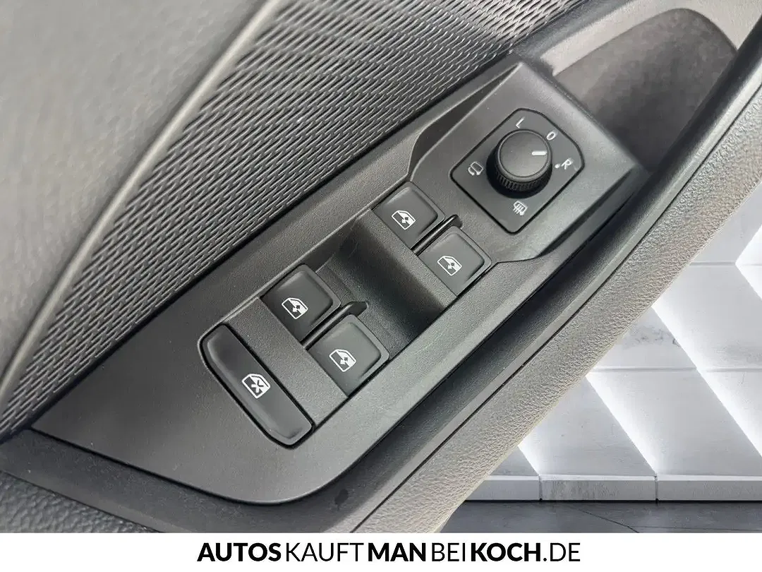 Skoda Octavia - Thumbnail 12