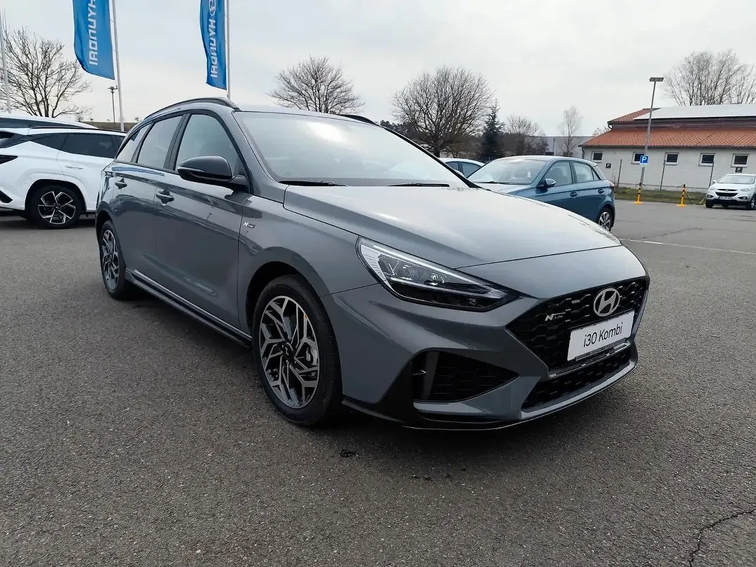 Hyundai i30 - Thumbnail 2