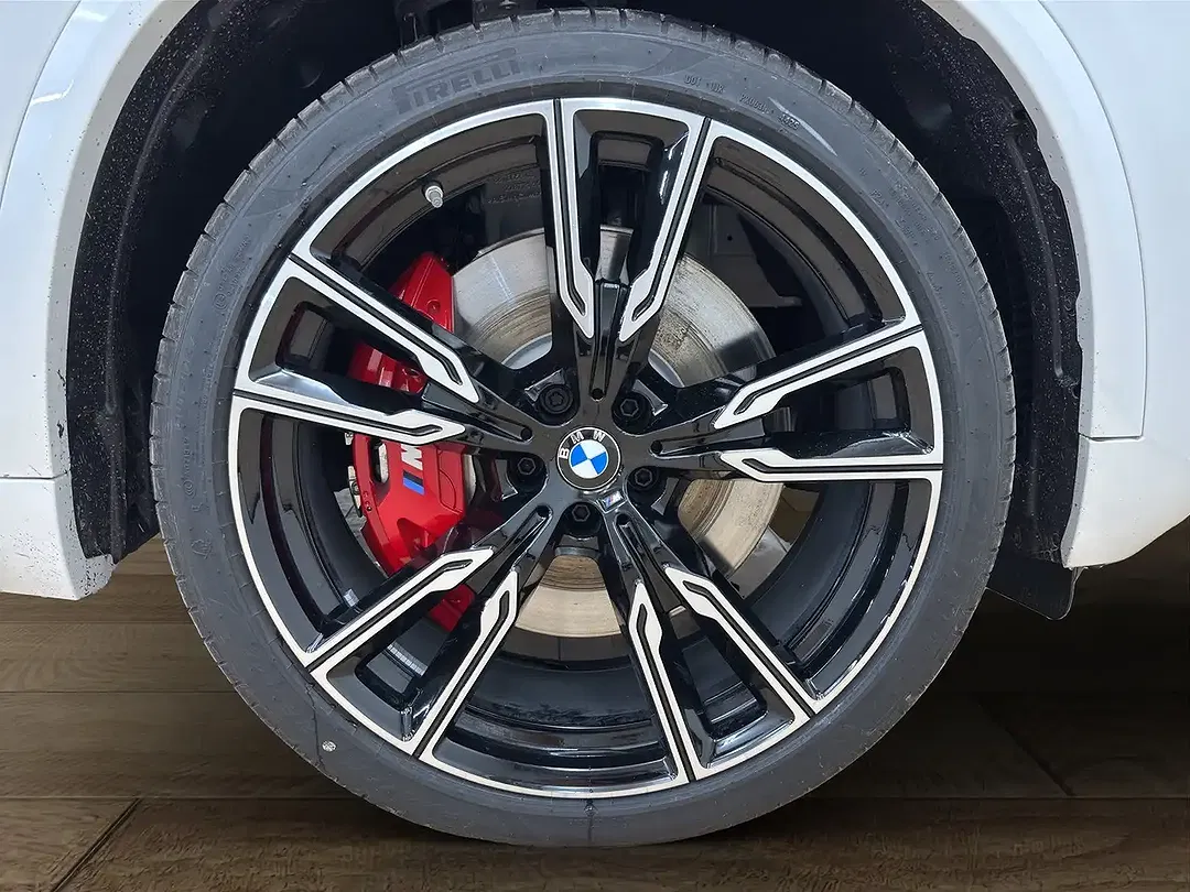 BMW X5 - Thumbnail 3