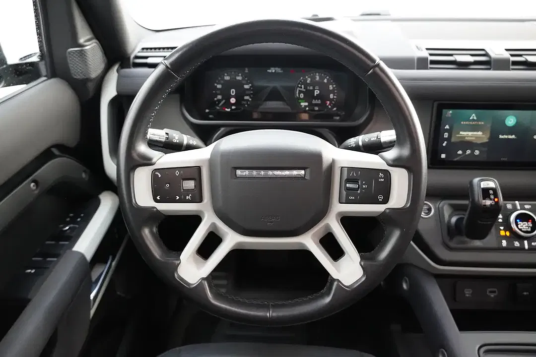 Land Rover Defender - Thumbnail 27