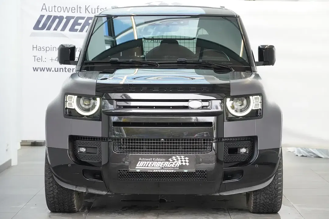 Land Rover Defender - Thumbnail 3