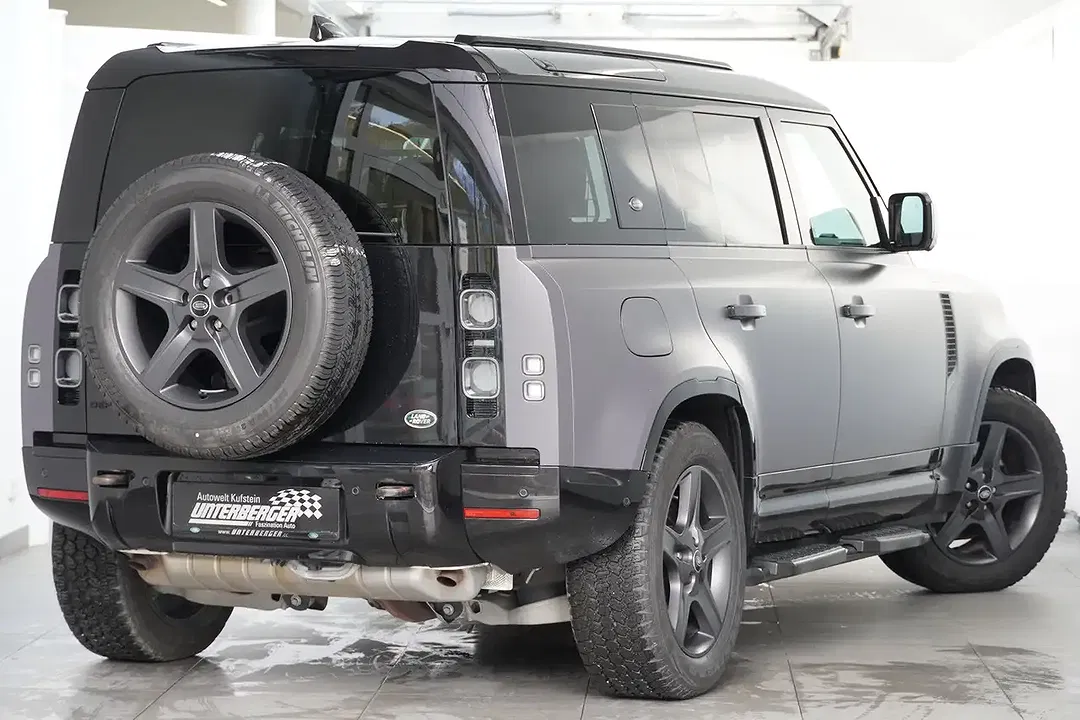Land Rover Defender - Thumbnail 8