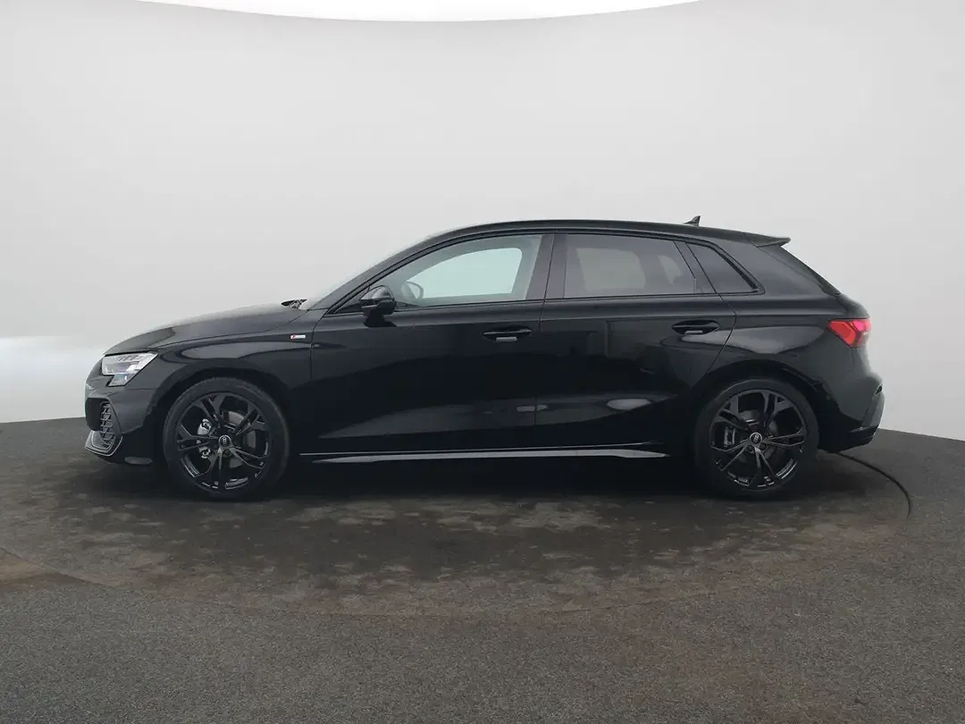 Audi A3 - Thumbnail 2