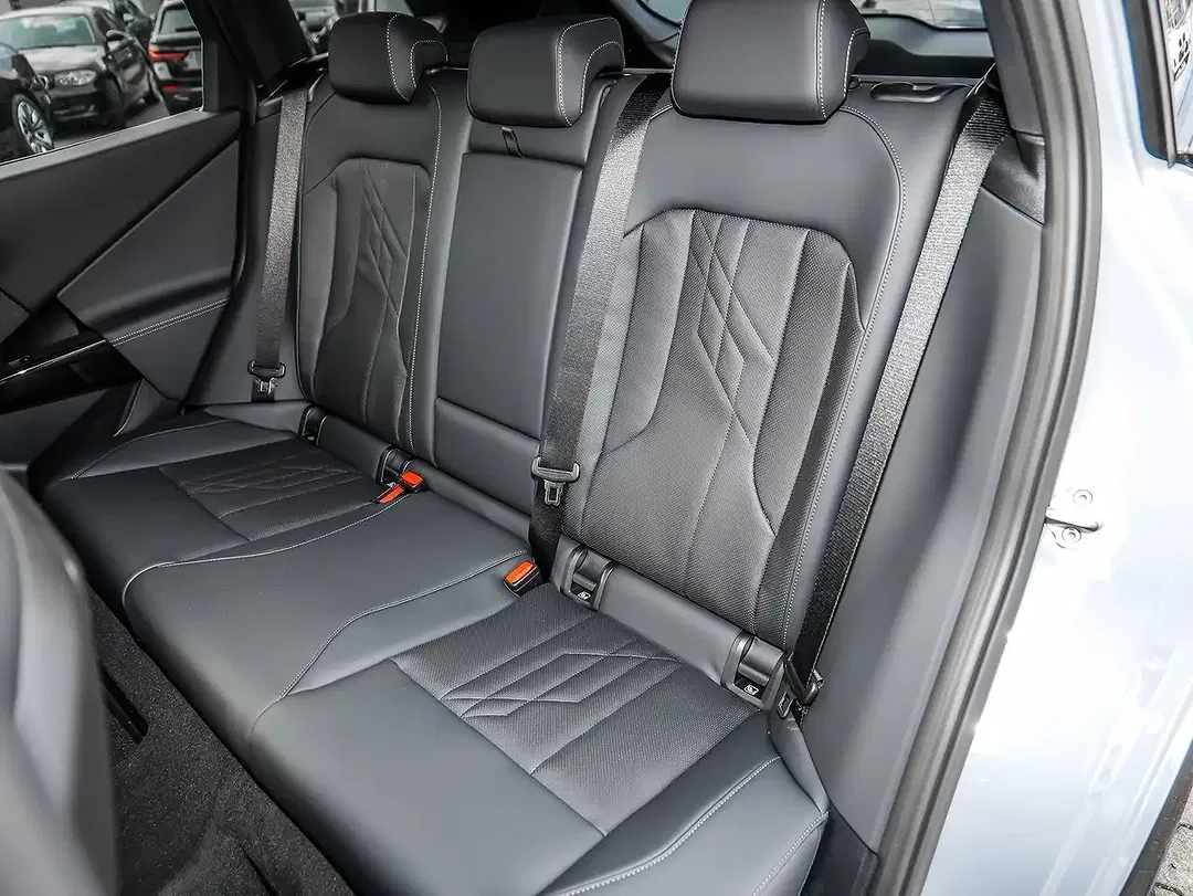 BMW X3 - Thumbnail 9
