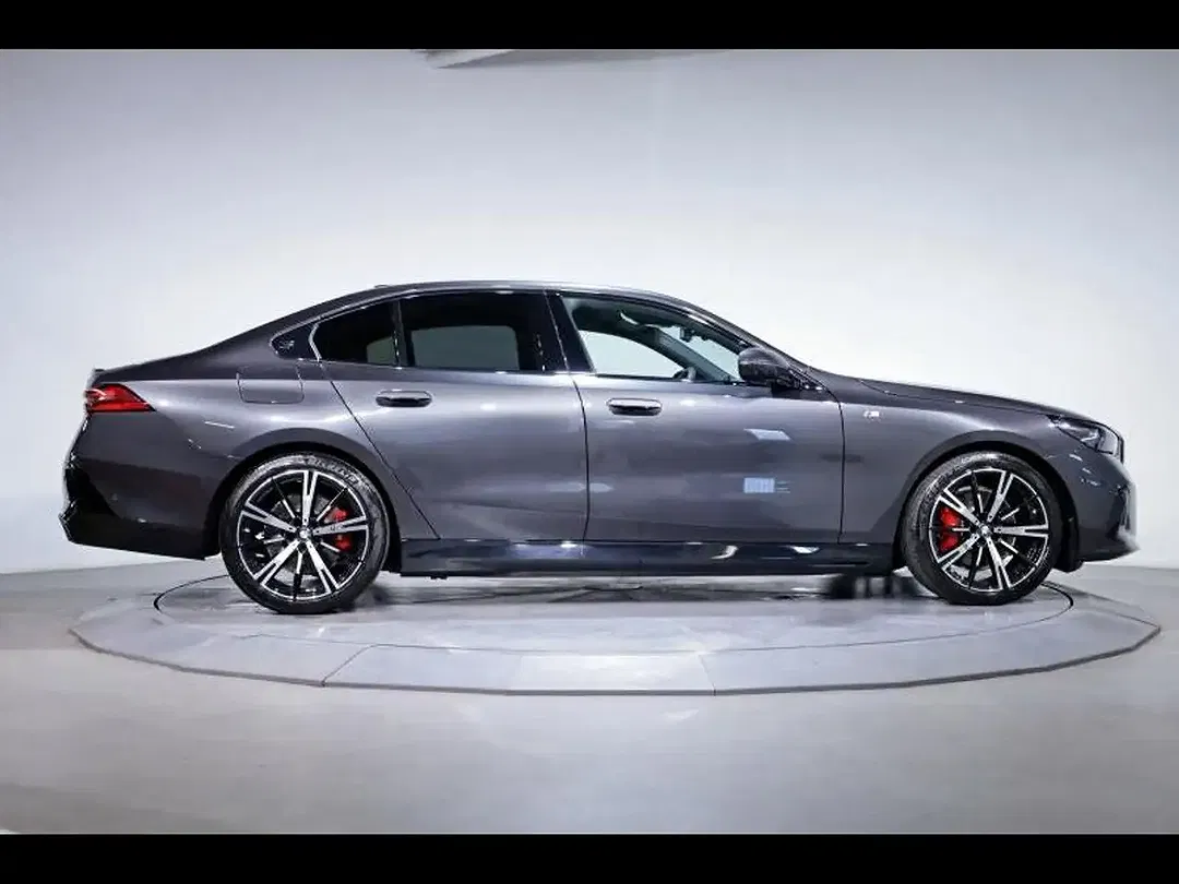 BMW 530 - Thumbnail 3