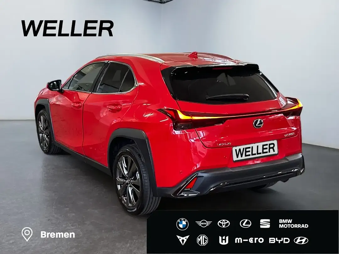 Lexus UX 300h - Thumbnail 6