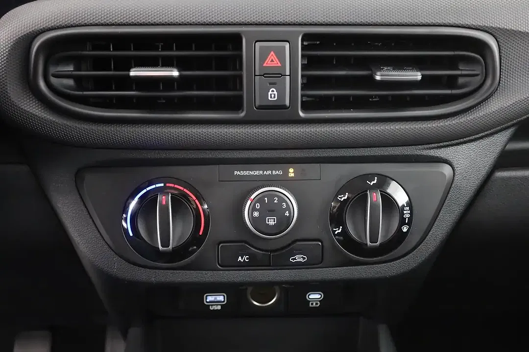 Hyundai i10 - Thumbnail 11