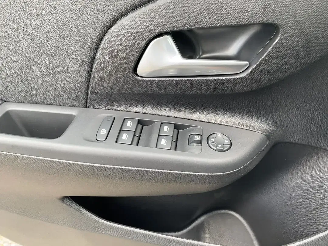 Opel Corsa - Thumbnail 21
