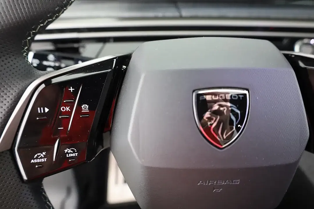 Peugeot 3008 - Thumbnail 16