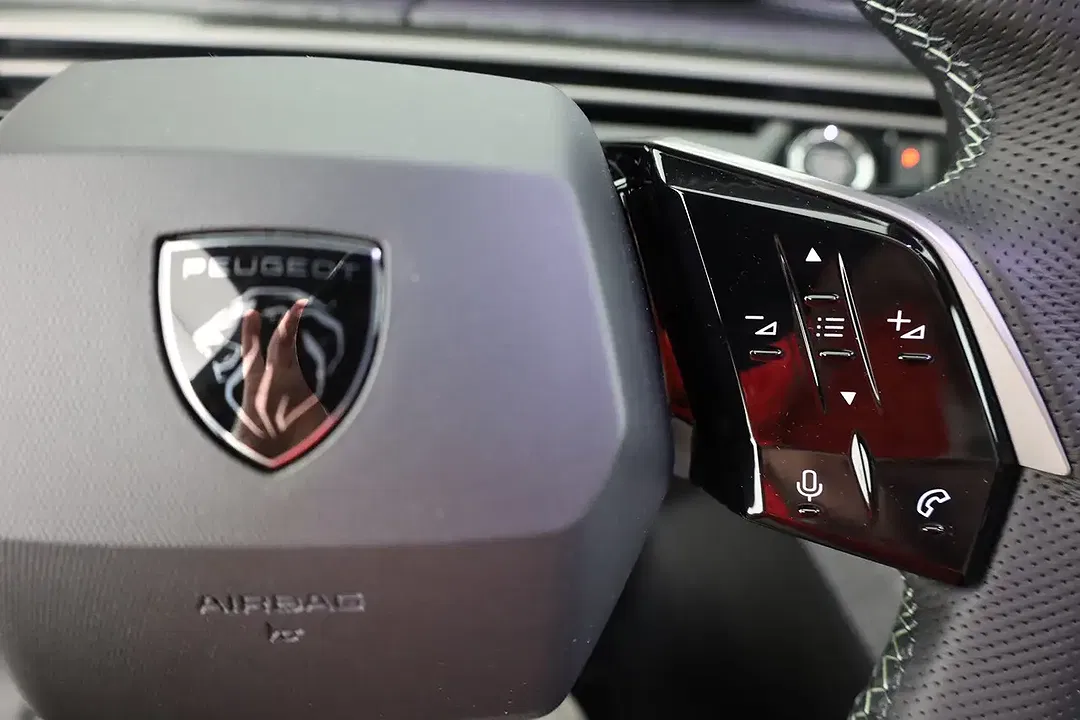 Peugeot 3008 - Thumbnail 17