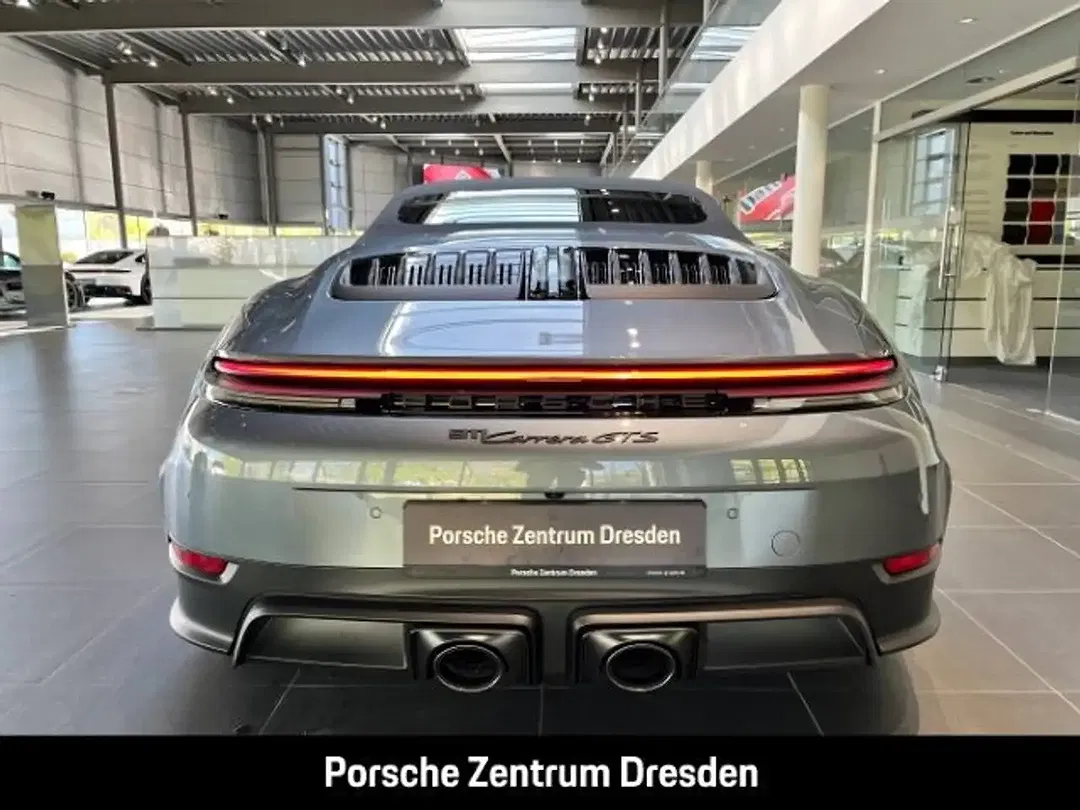 Porsche 992 - Thumbnail 12