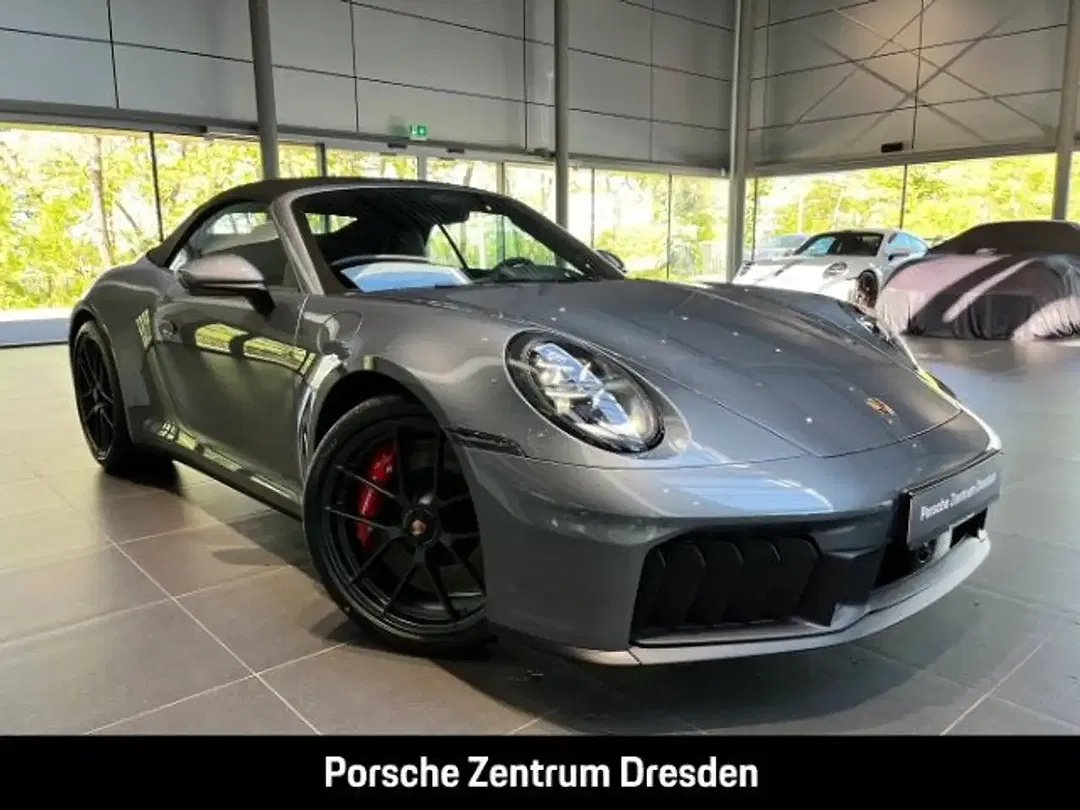 Porsche 992 - Thumbnail 6
