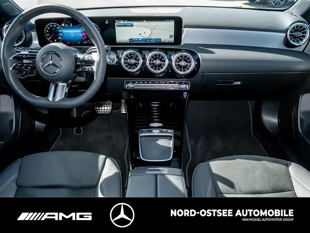 Mercedes-Benz A 200 - Thumbnail 12