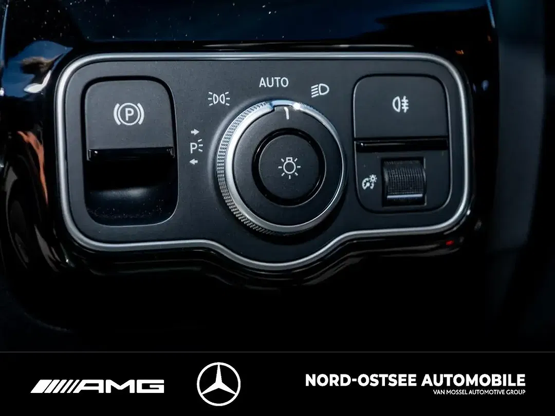 Mercedes-Benz A 200 - Thumbnail 13