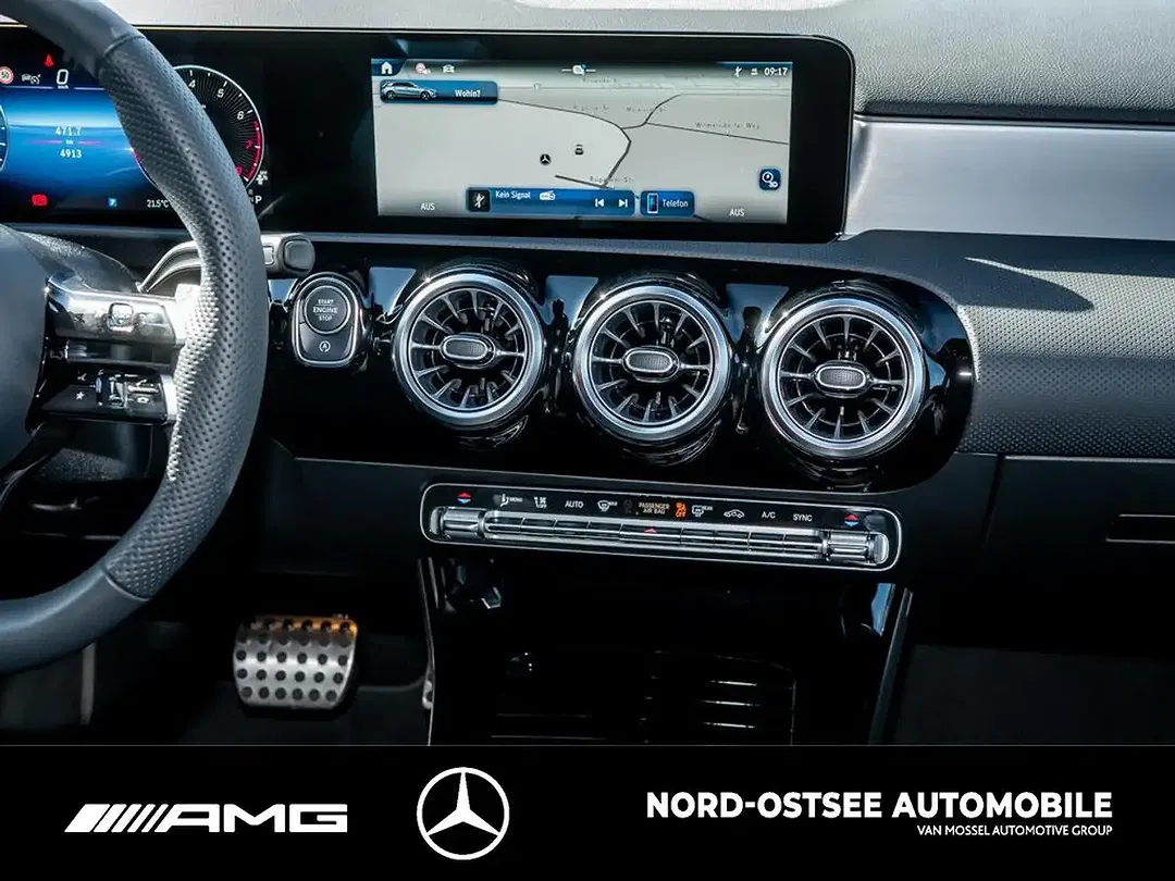 Mercedes-Benz A 200 - Thumbnail 9
