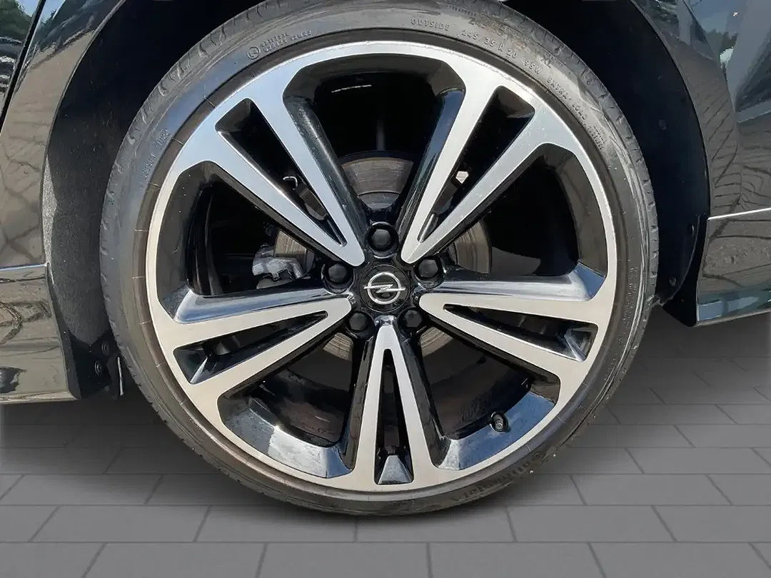 Opel Insignia - Thumbnail 6