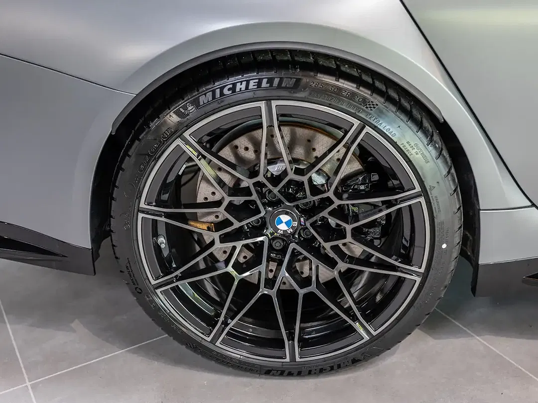 BMW M3 - Thumbnail 10