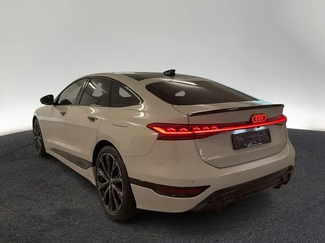Audi S6 e-tron - Thumbnail 2