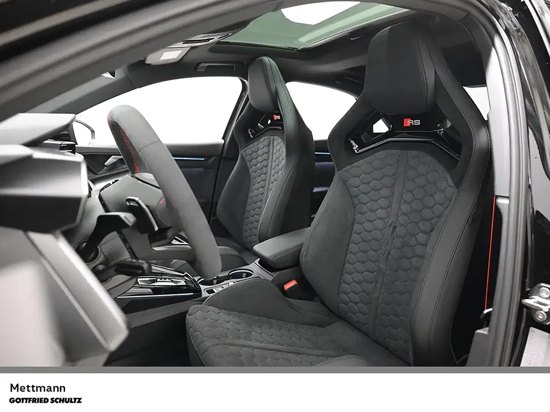 Audi RS3 - Thumbnail 11
