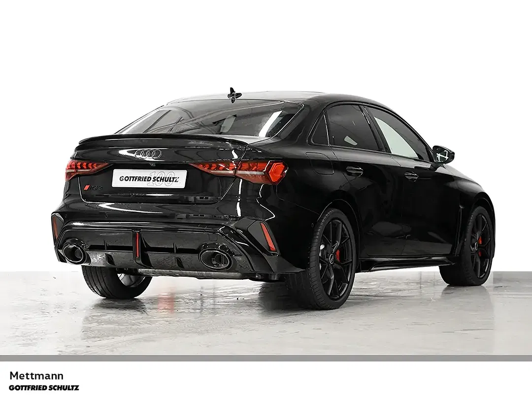 Audi RS3 - Thumbnail 2