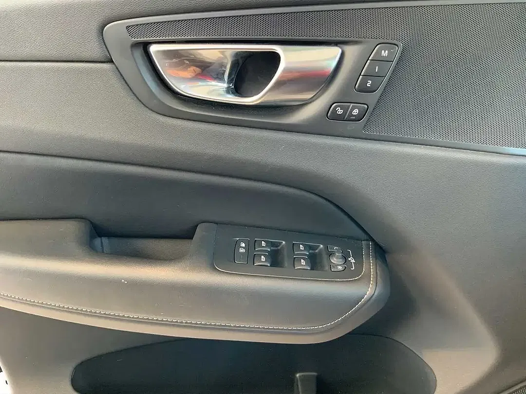 Volvo XC60 - Thumbnail 14