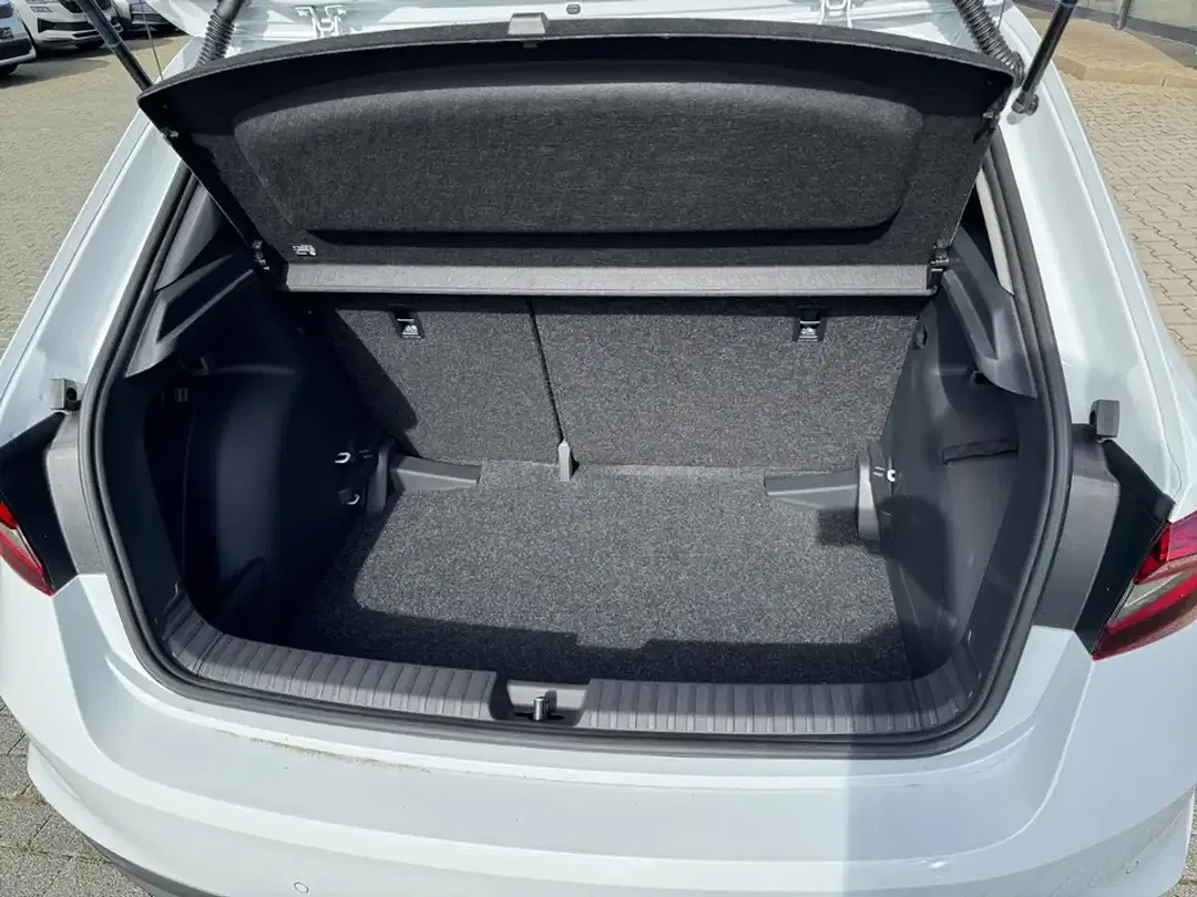 Skoda Fabia - Thumbnail 6