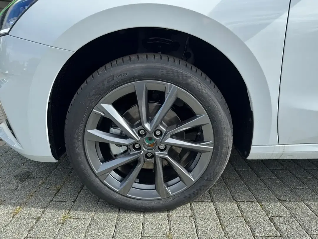 Skoda Fabia - Thumbnail 7