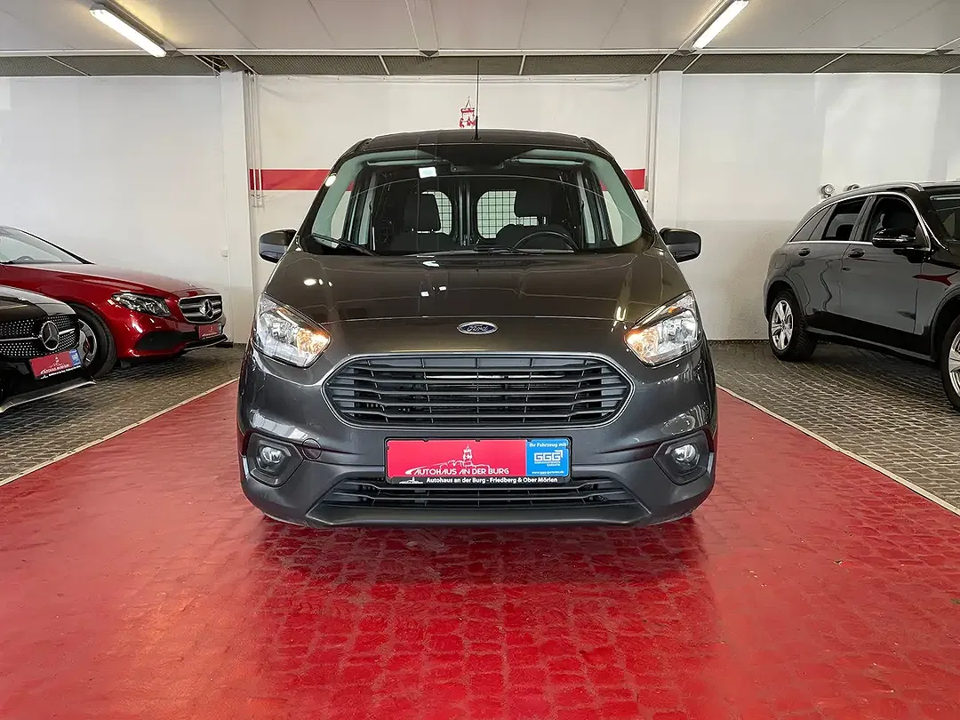 Ford Transit Courier - Thumbnail 2