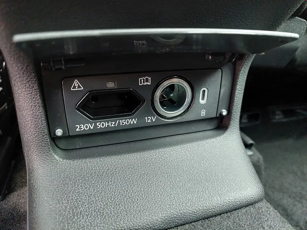 Skoda Karoq - Thumbnail 12