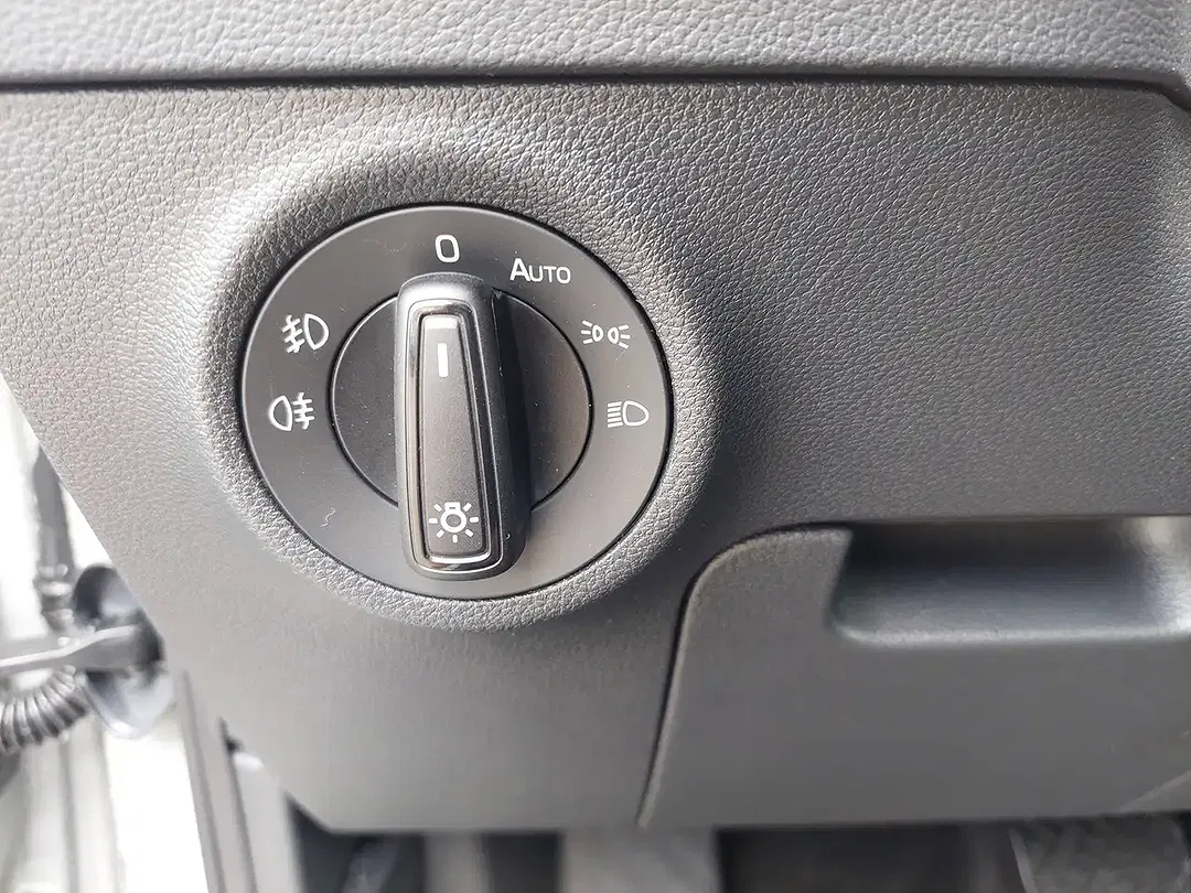 Skoda Karoq - Thumbnail 13