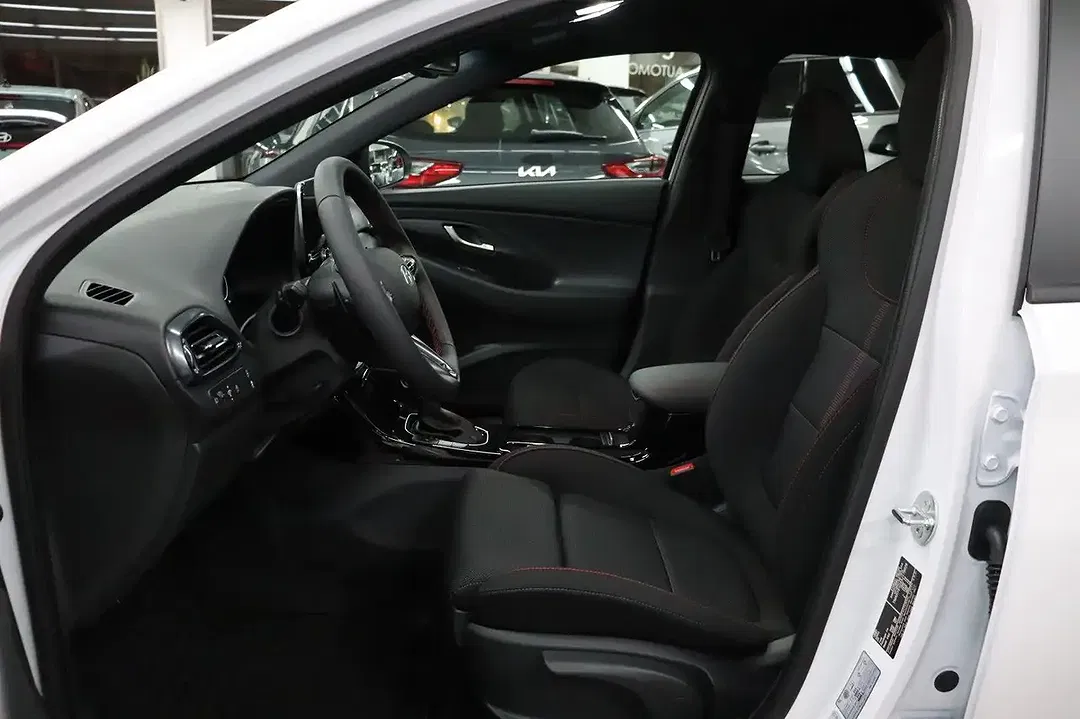 Hyundai i30 - Thumbnail 13